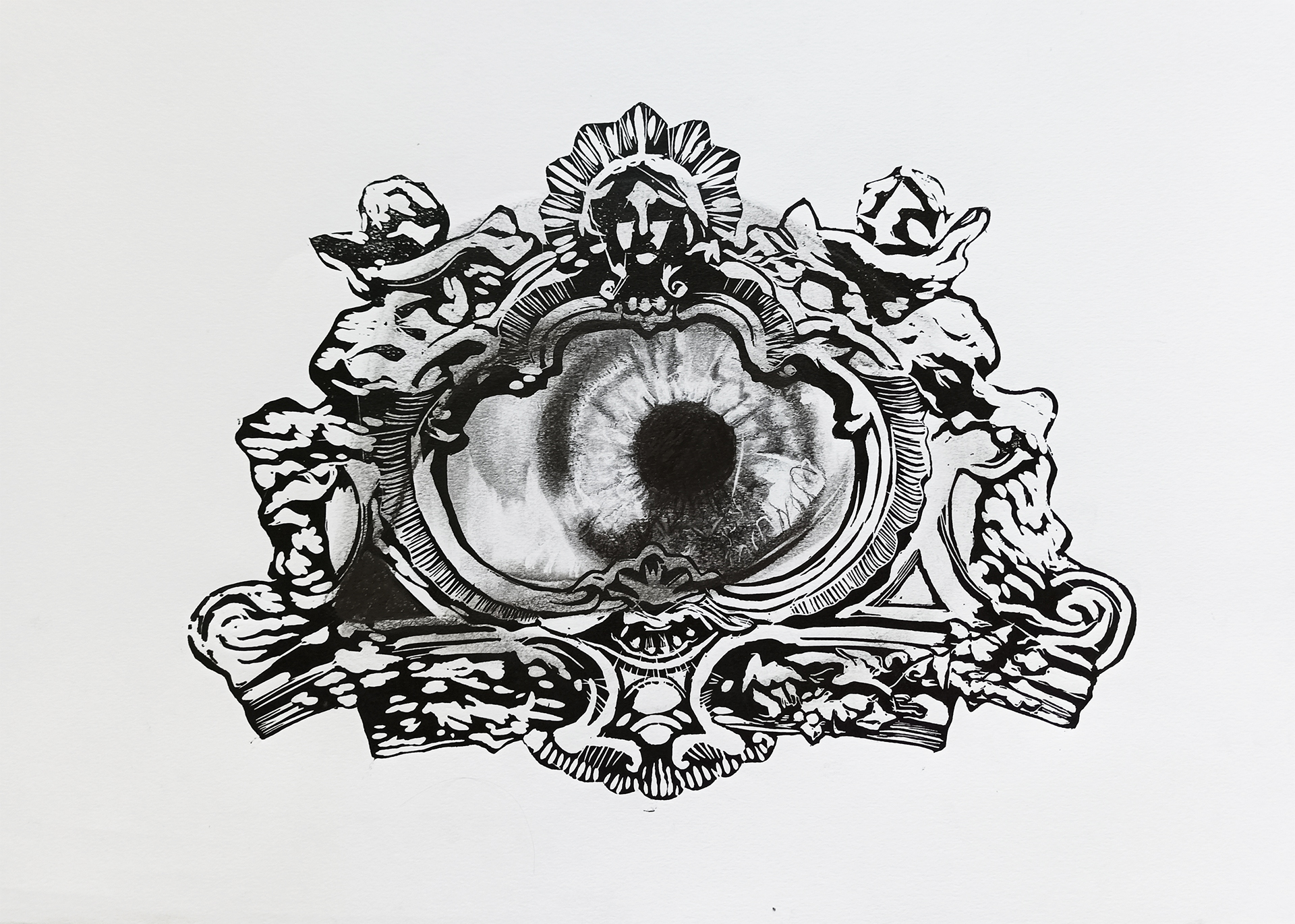 Zdjęcie przedstawiające motyw ozdobnego lustra wykonanego w technice linorytu z wrysowanym okiem w technice ołówkowej