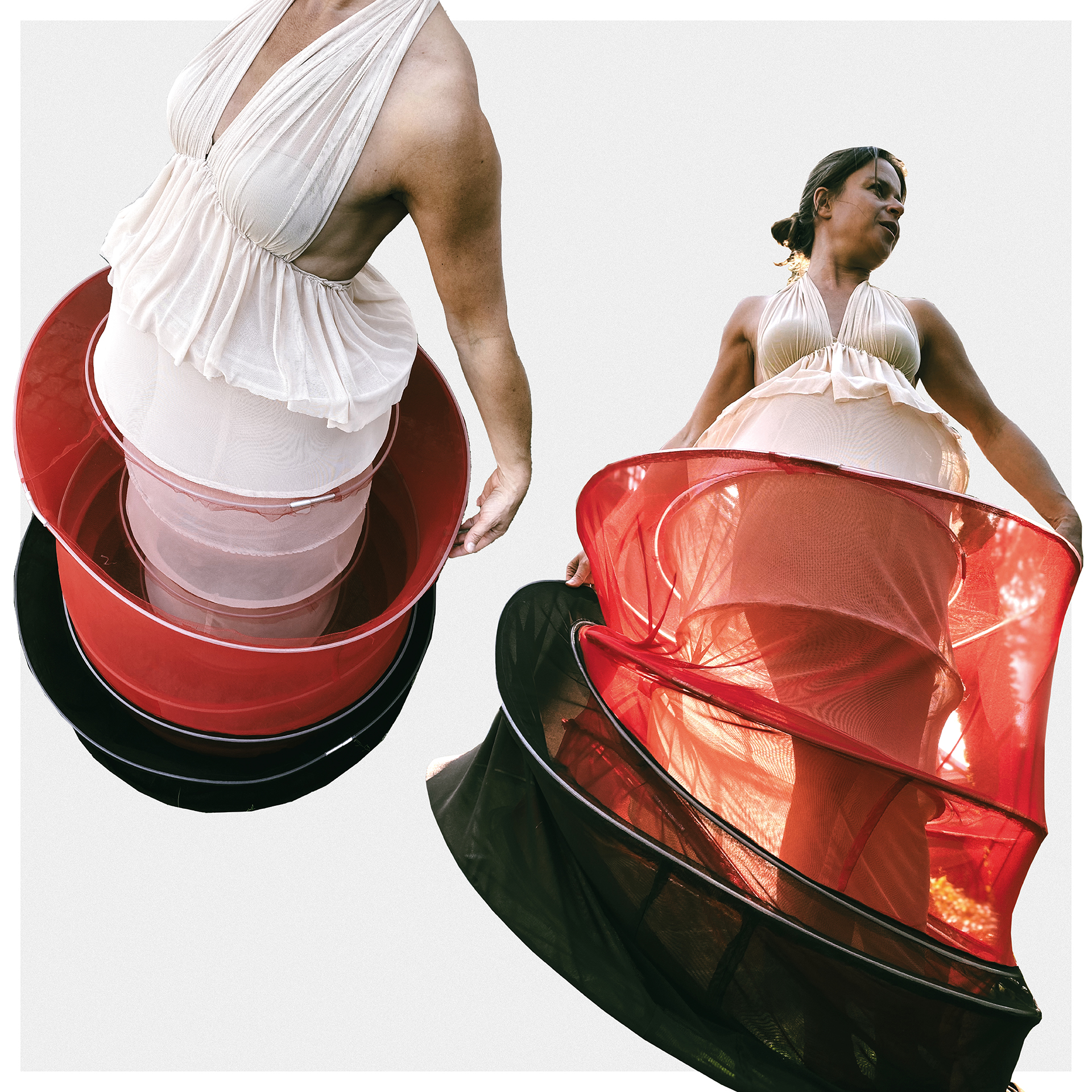 Kompozycja z dwóch zdjęć przedstawiających kobietę ubraną w suknię o przekroju koła. Kolory biały, czerwony, brąz