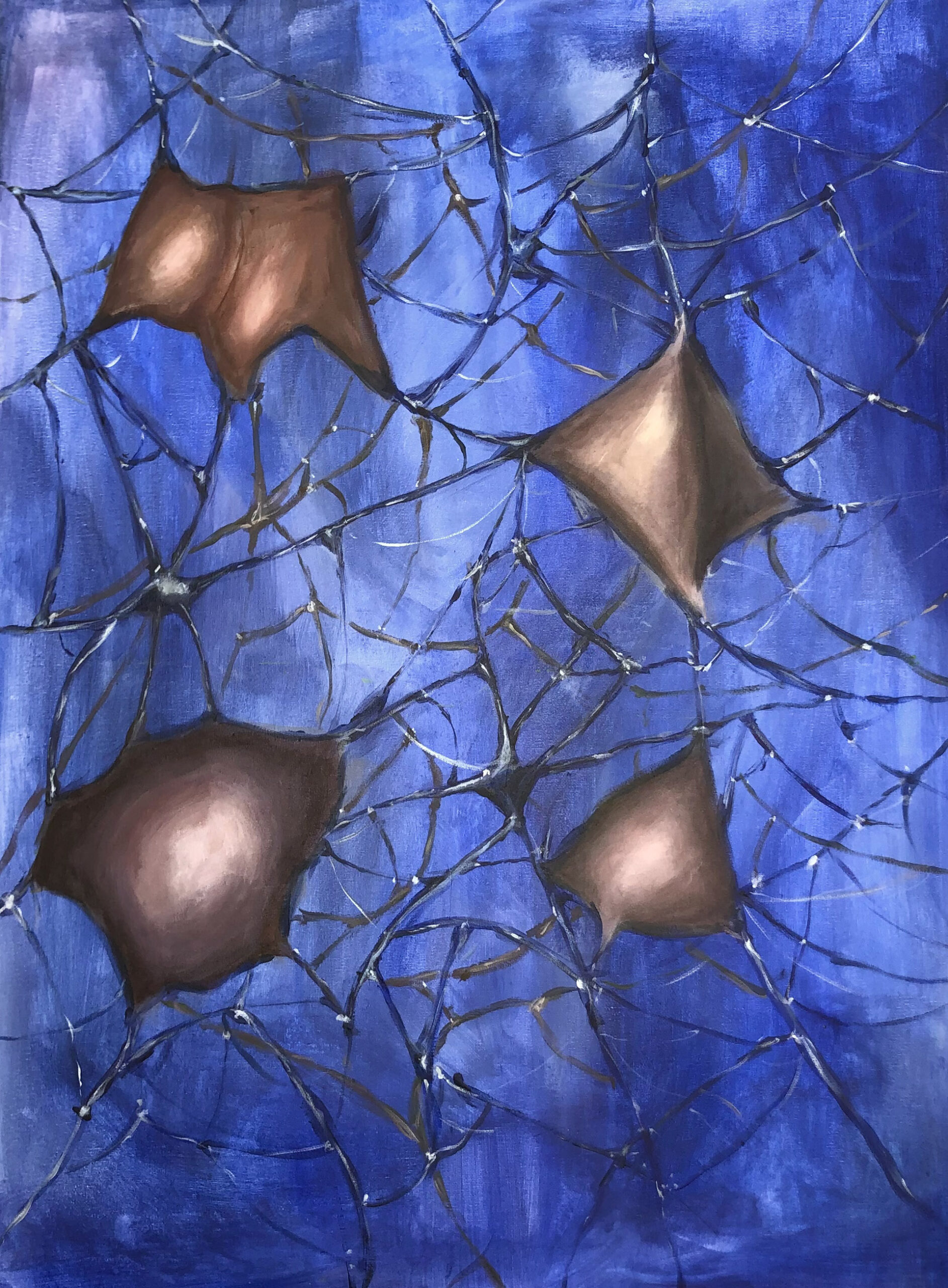 Na błękitnym tle, siatka i cztery formy abstrakcyjne.