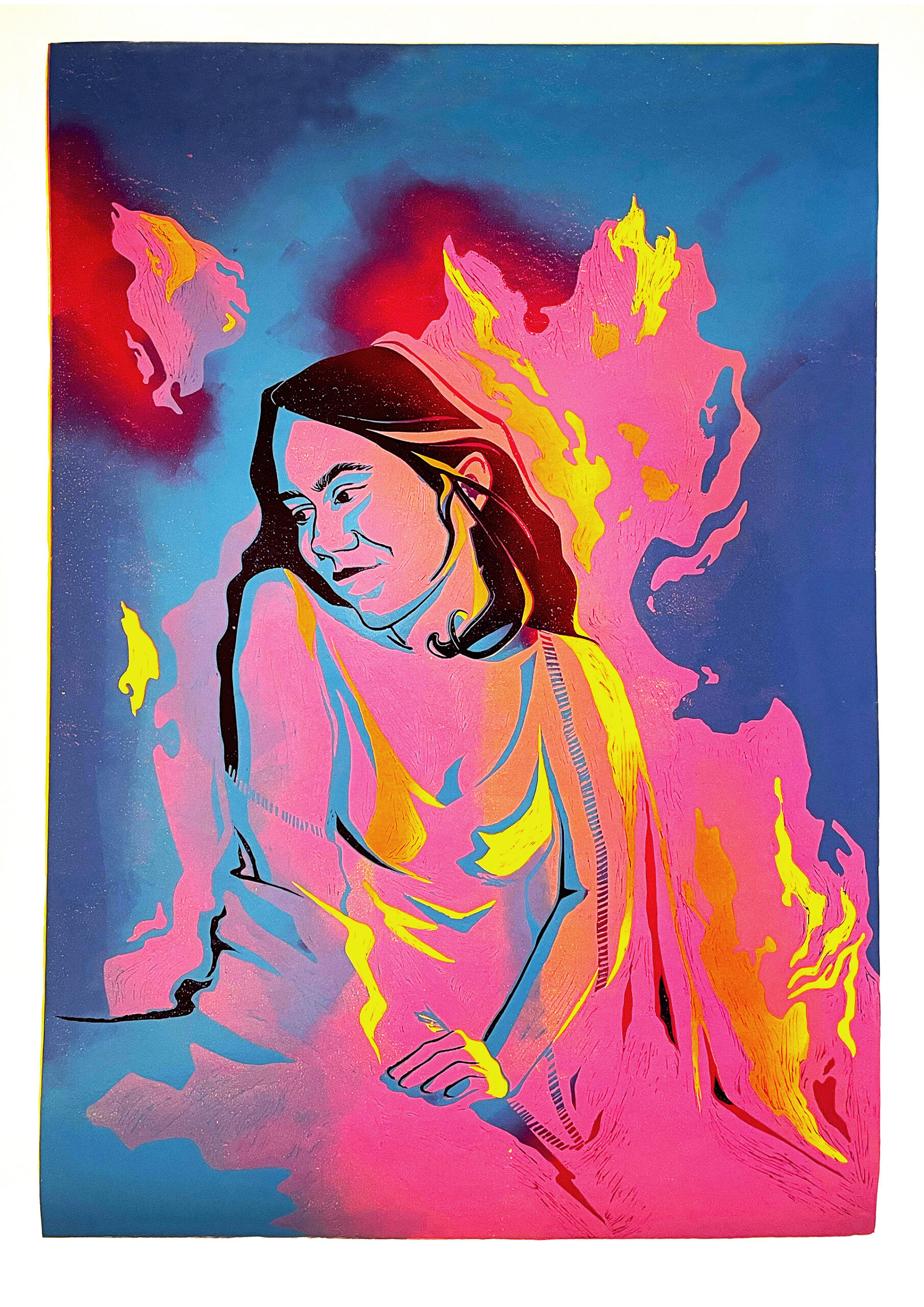 Fotografia przedstawia wielobarwny linoryt redukcyjny z kobietą pośród kolorowych płomieni.